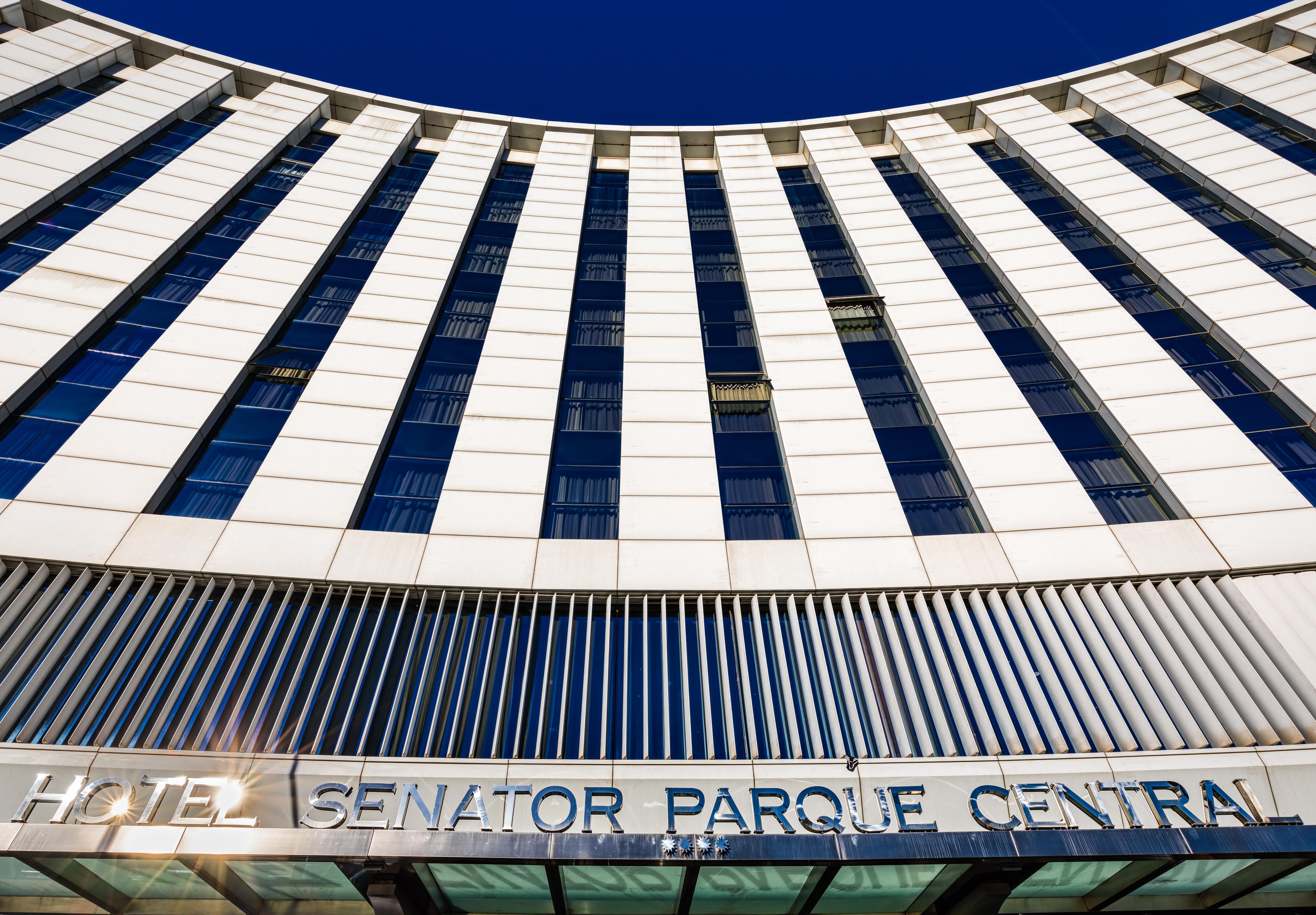 Senator Parque Central Valencia Exterior photo